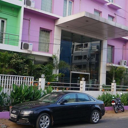 โรงแรมโลเทล เมดาวักกัม เชนไน ภายนอก รูปภาพ